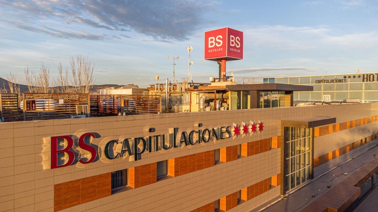 Bs Capitulaciones Santafé المظهر الخارجي الصورة